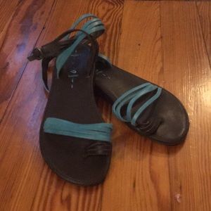 OluKai Sandels size 8